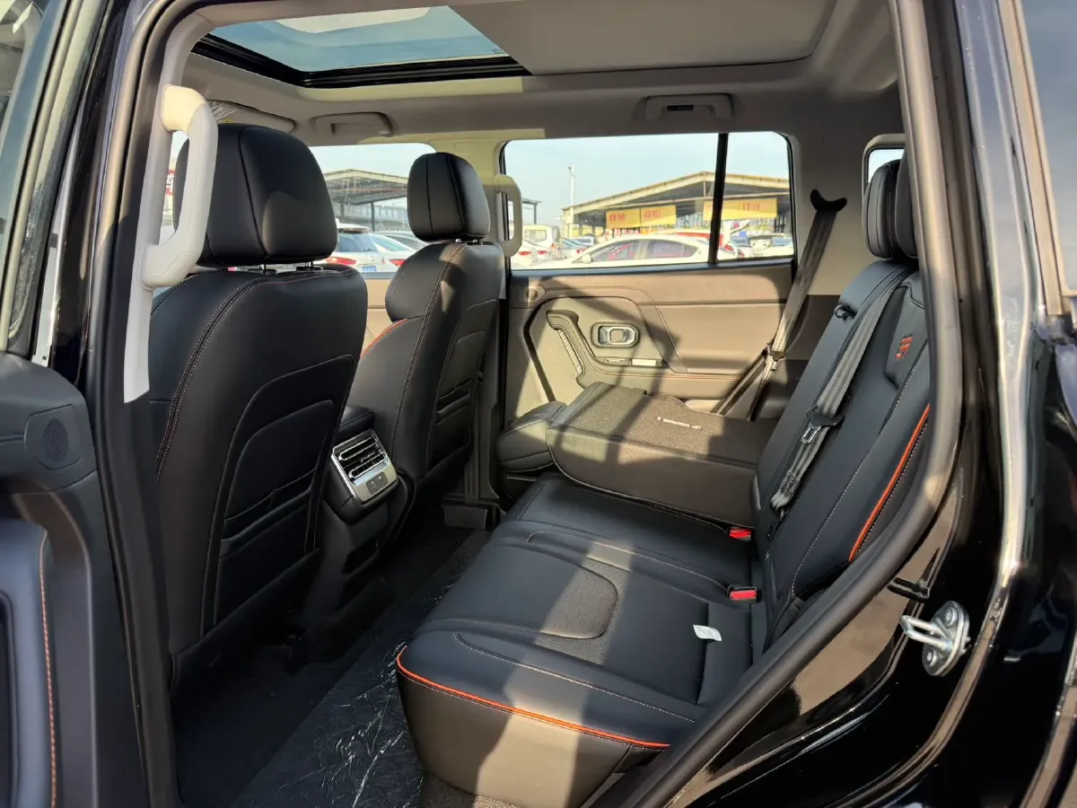 2025 Jetour DASHING 1.5T 184HP L4 7DCT,autocango,china used car exporter,china ev exporter,chinese used car exporter,chinese used ev exporter