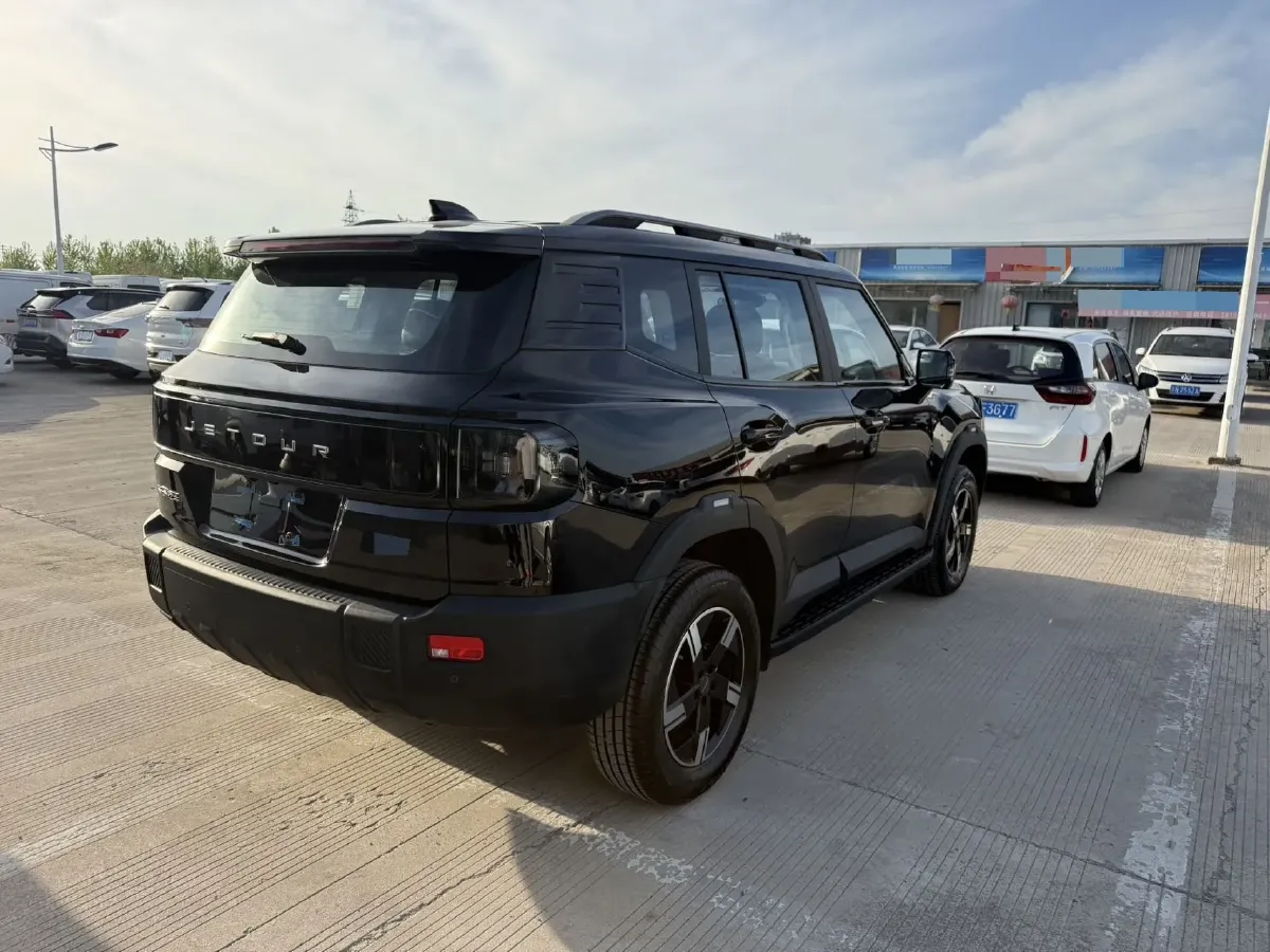 2025 Jetour DASHING 1.5T 184HP L4 7DCT,autocango,china used car exporter,china ev exporter,chinese used car exporter,chinese used ev exporter