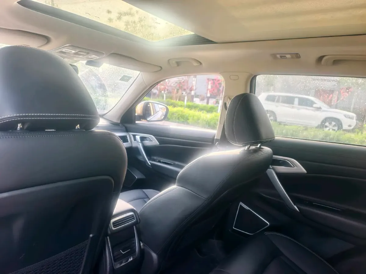 2018 Geely Azkarra 1.8T 184HP L4 6AT,autocango,china used car exporter,china ev exporter,chinese used car exporter,chinese used ev exporter