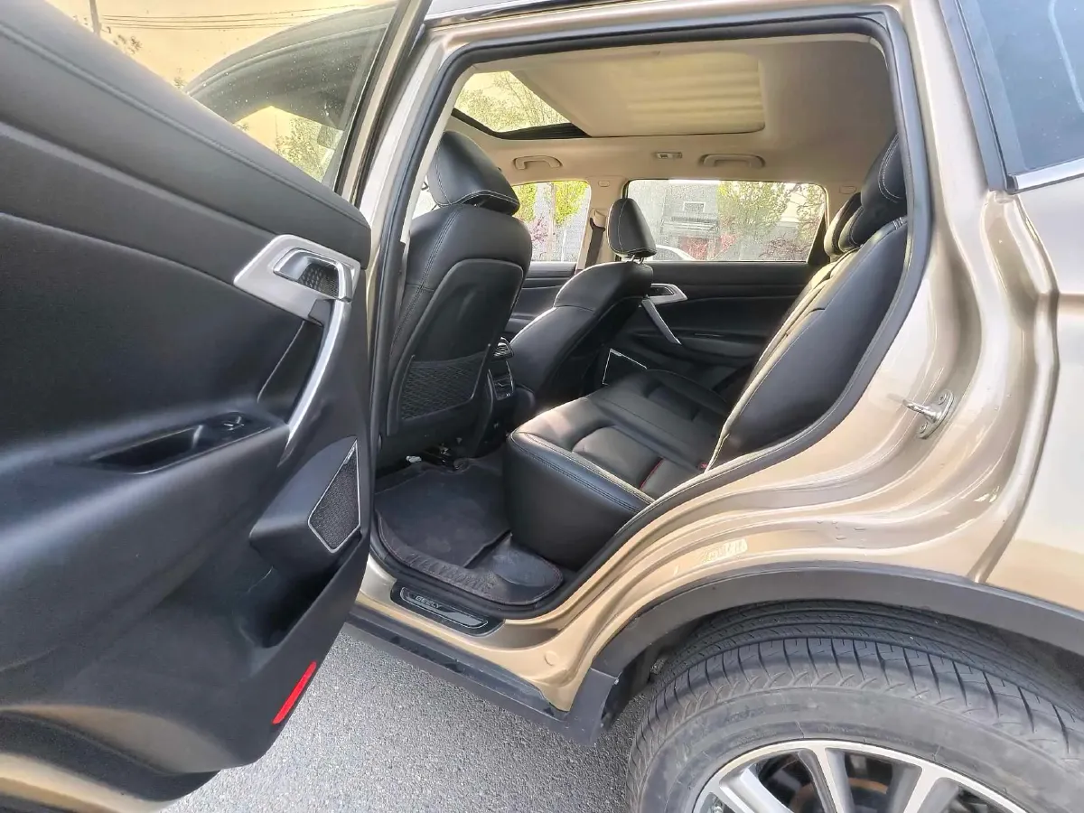 2018 Geely Azkarra 1.8T 184HP L4 6AT,autocango,china used car exporter,china ev exporter,chinese used car exporter,chinese used ev exporter