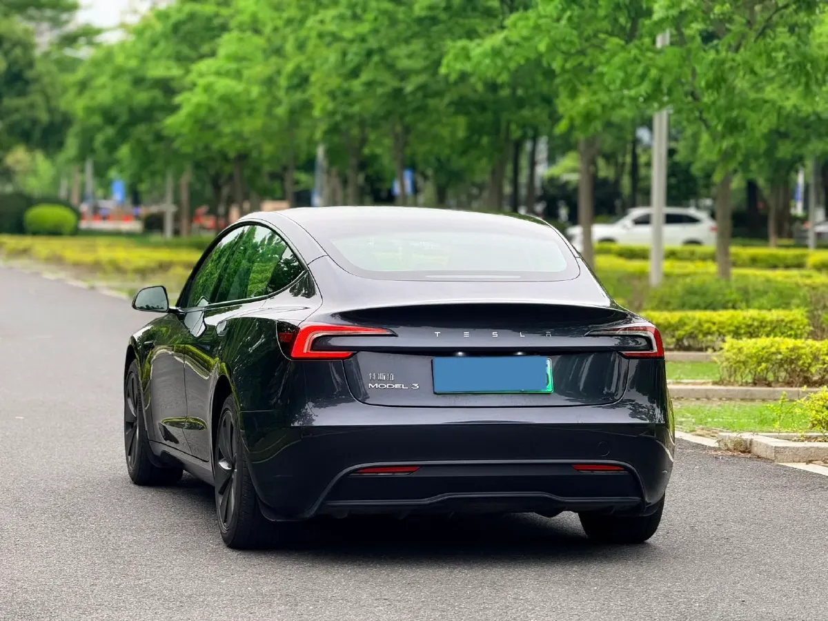 2025 Tesla Model 3 BEV 62.5KWH,autocango,china used car exporter,china ev exporter,chinese used car exporter,chinese used ev exporter