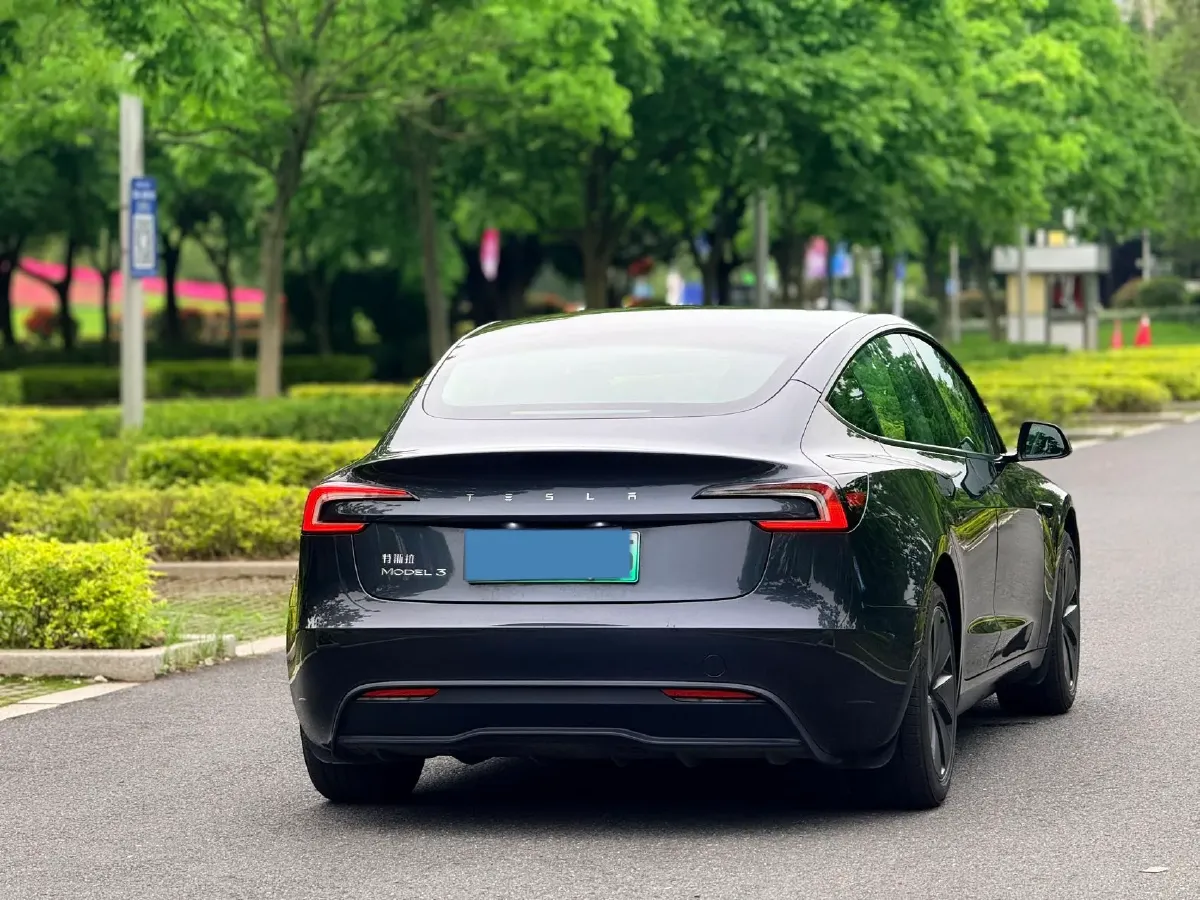 2025 Tesla Model 3 BEV 62.5KWH,autocango,china used car exporter,china ev exporter,chinese used car exporter,chinese used ev exporter