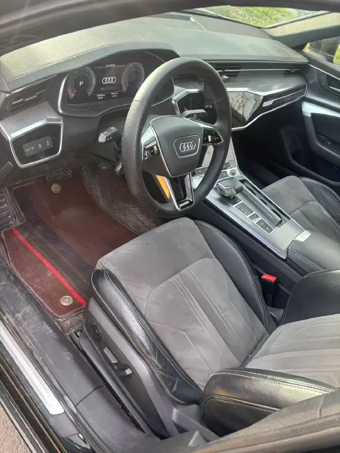 2019 Audi A6L 2.0T 190HP L4 7DCT,autocango,china used car exporter,china ev exporter,chinese used car exporter,chinese used ev exporter