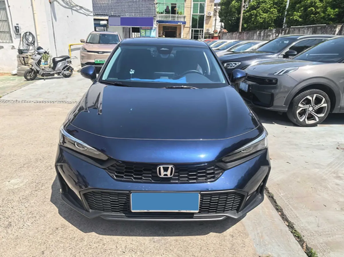 2025 Honda Civic 1.5T 182HP L4 CVT,autocango,china used car exporter,china ev exporter,chinese used car exporter,chinese used ev exporter