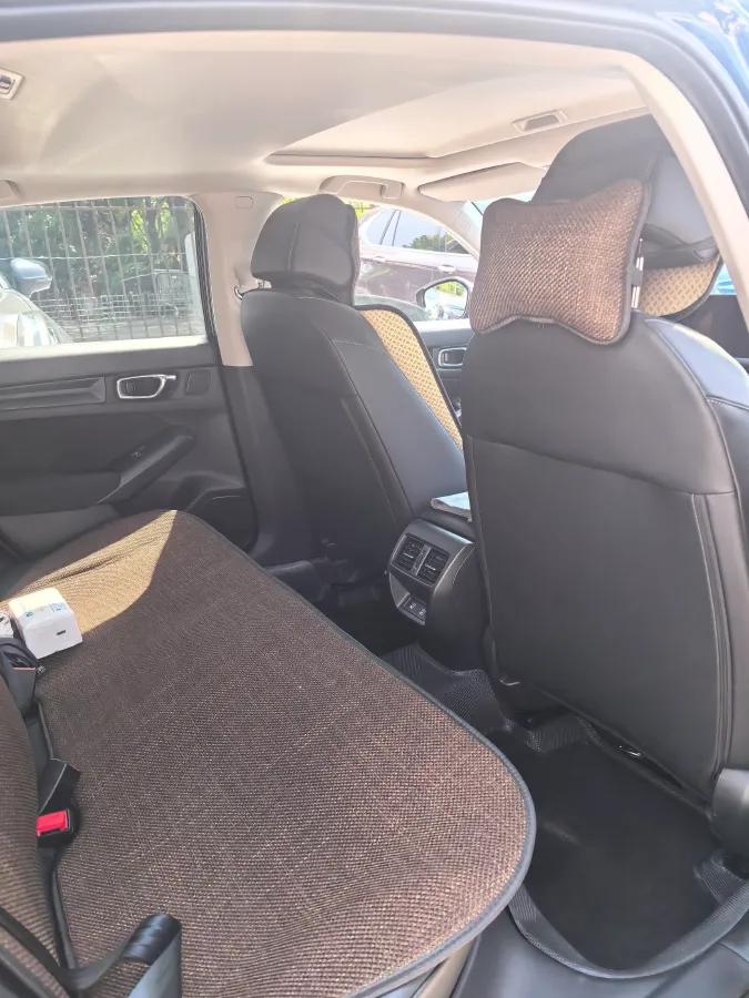 2025 Honda Civic 1.5T 182HP L4 CVT,autocango,china used car exporter,china ev exporter,chinese used car exporter,chinese used ev exporter