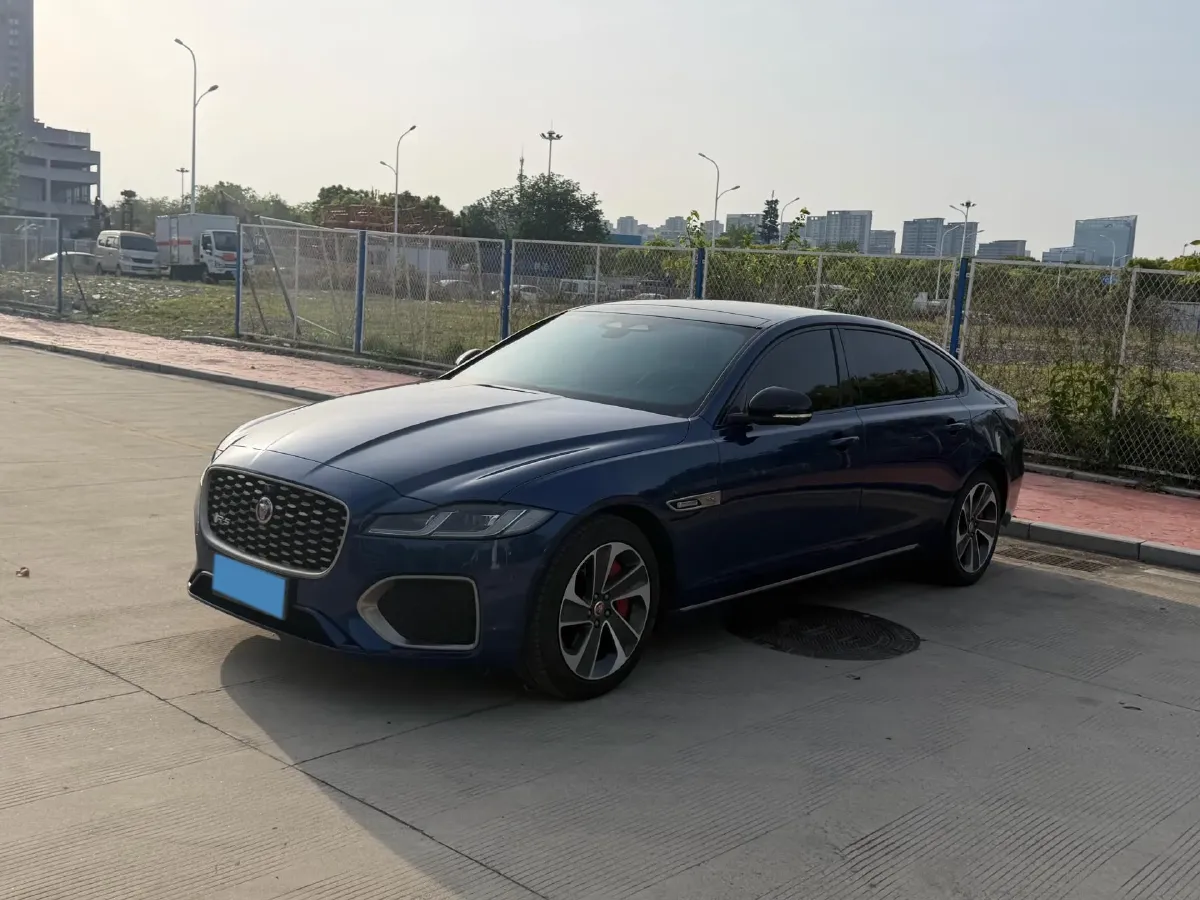 2021 Jaguar XFL 2.0T 200HP L4 8AT,autocango,china used car exporter,china ev exporter,chinese used car exporter,chinese used ev exporter