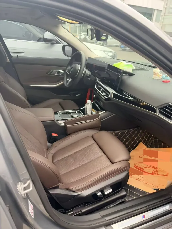 2023 BMW 3 Series 2.0T 156HP L4 8AT,autocango,china used car exporter,china ev exporter,chinese used car exporter,chinese used ev exporter