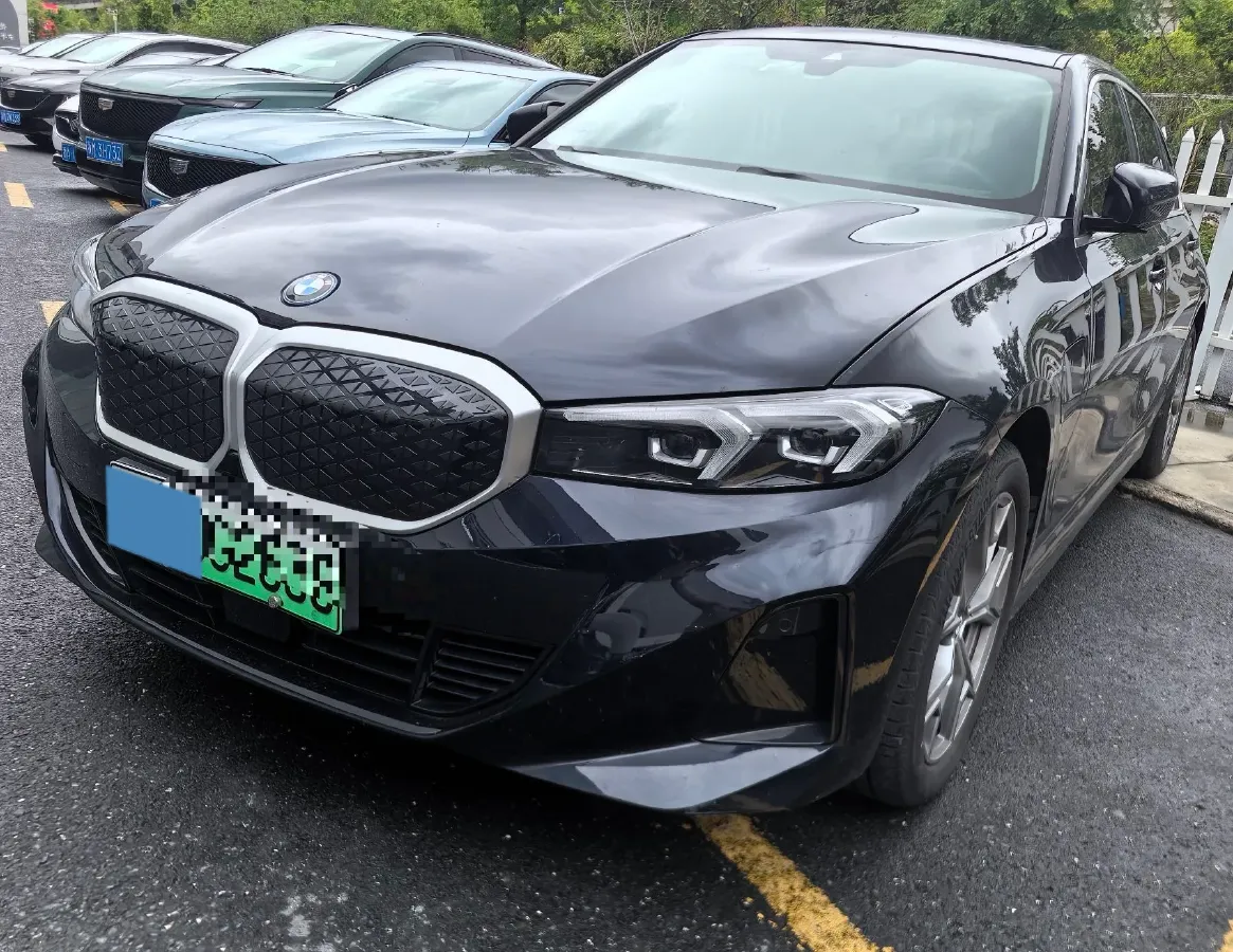 2025 BMW i3 BEV 70KWH,autocango,china used car exporter,china ev exporter,chinese used car exporter,chinese used ev exporter