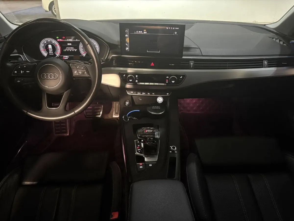 2022 Audi A4L 2.0T 190HP L4 7DCT,autocango,china used car exporter,china ev exporter,chinese used car exporter,chinese used ev exporter