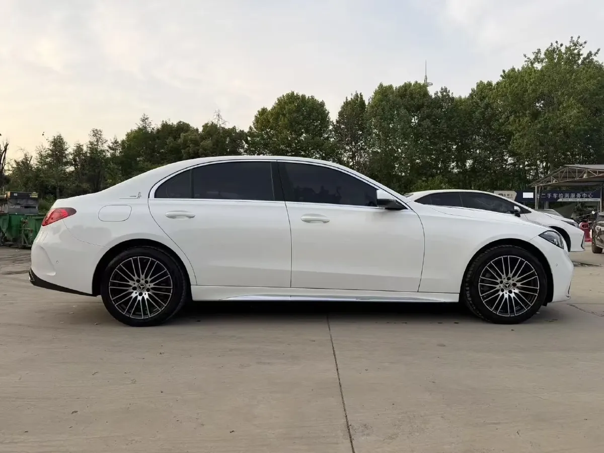 2024 Mercedes-Benz C Class 1.5T 204HP L4 9AT,autocango,china used car exporter,china ev exporter,chinese used car exporter,chinese used ev exporter