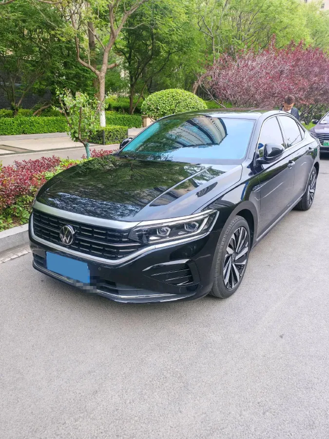 2023 Volkswagen Passat 2.0T 186HP L4 7DCT,autocango,china used car exporter,china ev exporter,chinese used car exporter,chinese used ev exporter