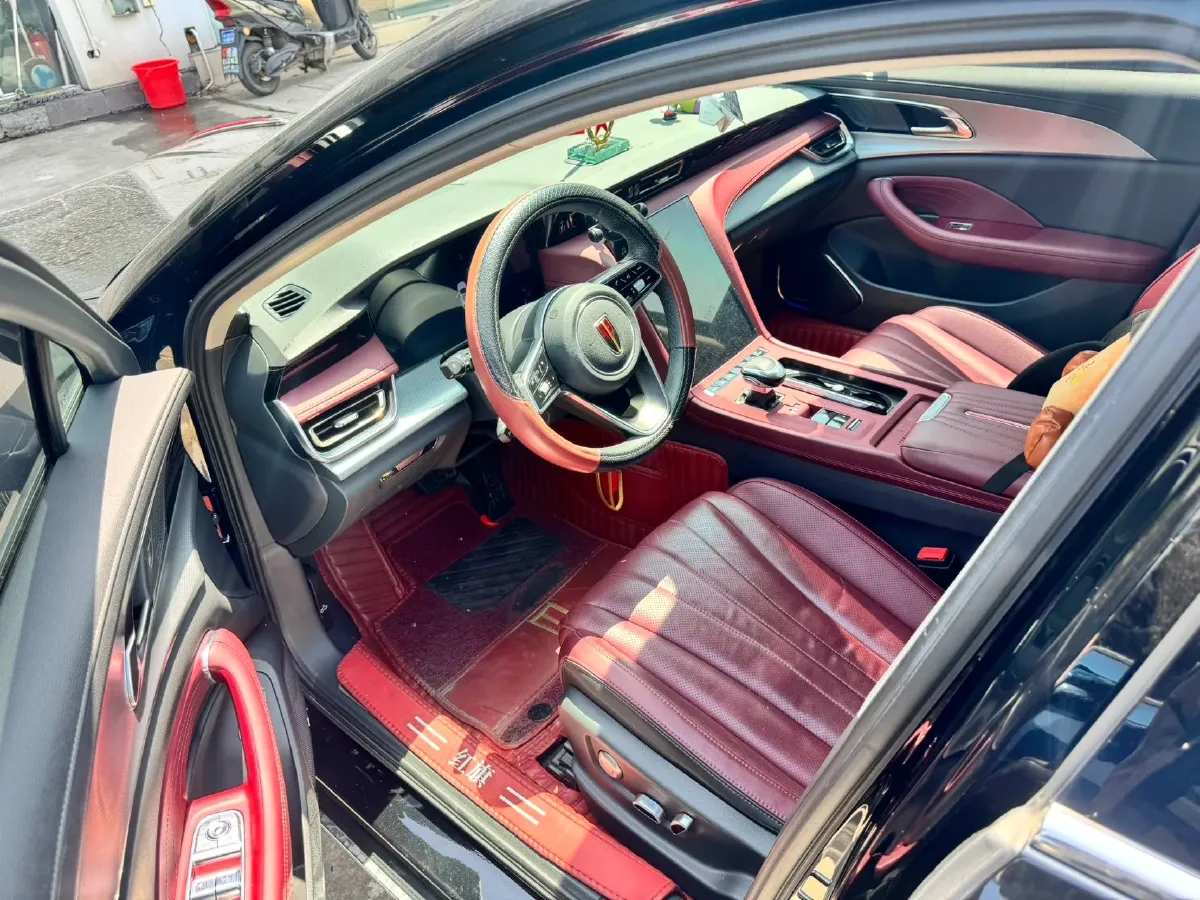 2023 HongQi H5 2.0T 224HP L4 8AT,autocango,china used car exporter,china ev exporter,chinese used car exporter,chinese used ev exporter