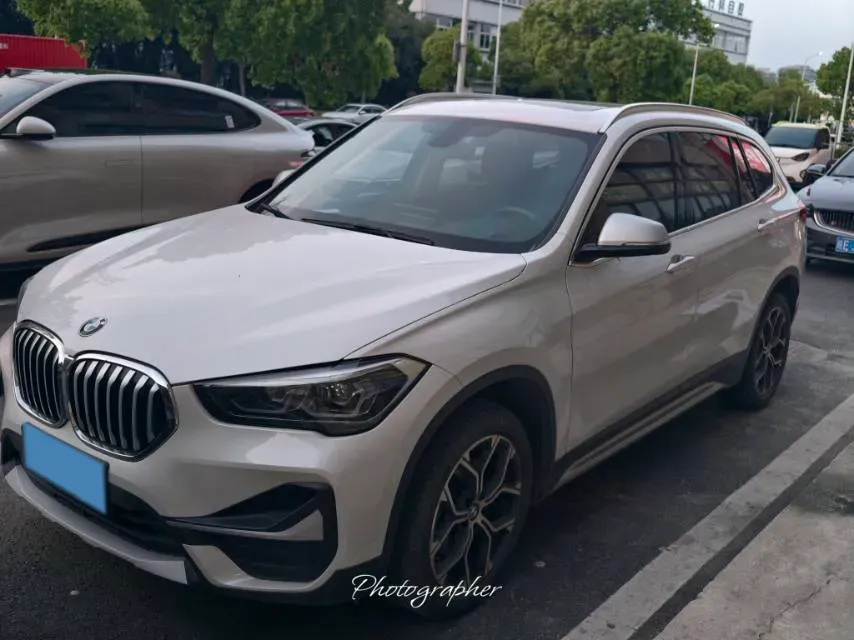 2022 BMW X1 1.5T 140HP L3 7DCT,autocango,china used car exporter,china ev exporter,chinese used car exporter,chinese used ev exporter