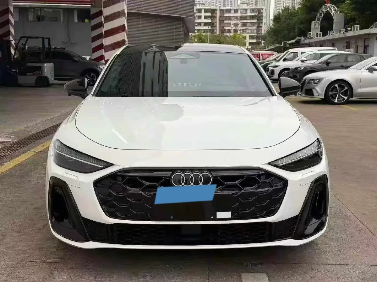 2026 Audi A5L 2.0T 204HP L4 7DCT,autocango,china used car exporter,china ev exporter,chinese used car exporter,chinese used ev exporter