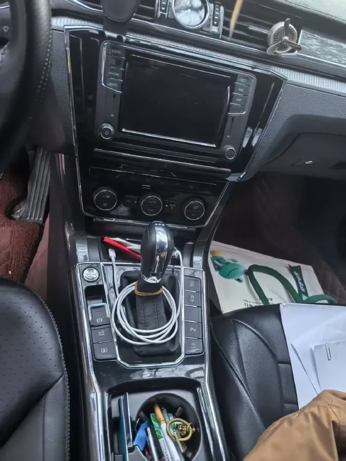 2017 Volkswagen Passat 1.8T 180HP L4 7DCT,autocango,china used car exporter,china ev exporter,chinese used car exporter,chinese used ev exporter