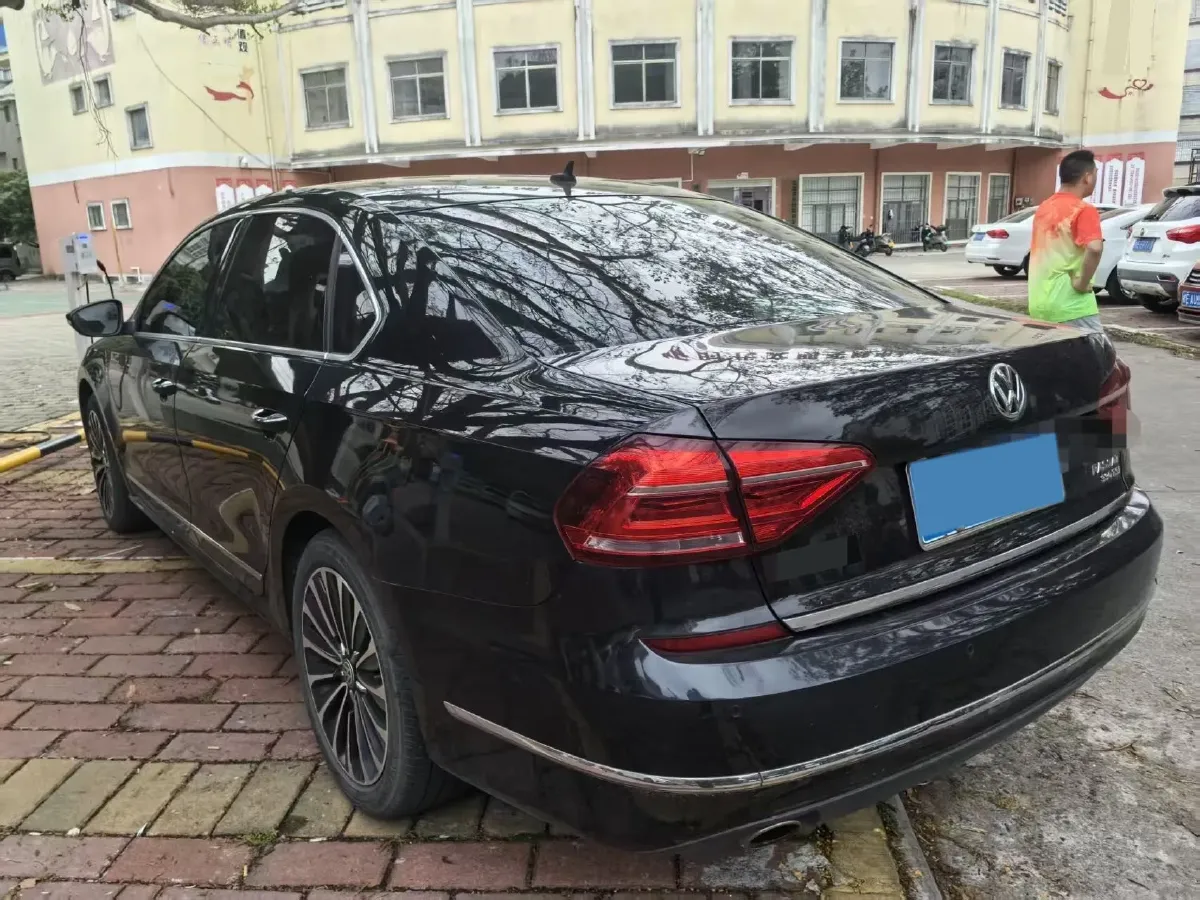 2017 Volkswagen Passat 1.8T 180HP L4 7DCT,autocango,china used car exporter,china ev exporter,chinese used car exporter,chinese used ev exporter