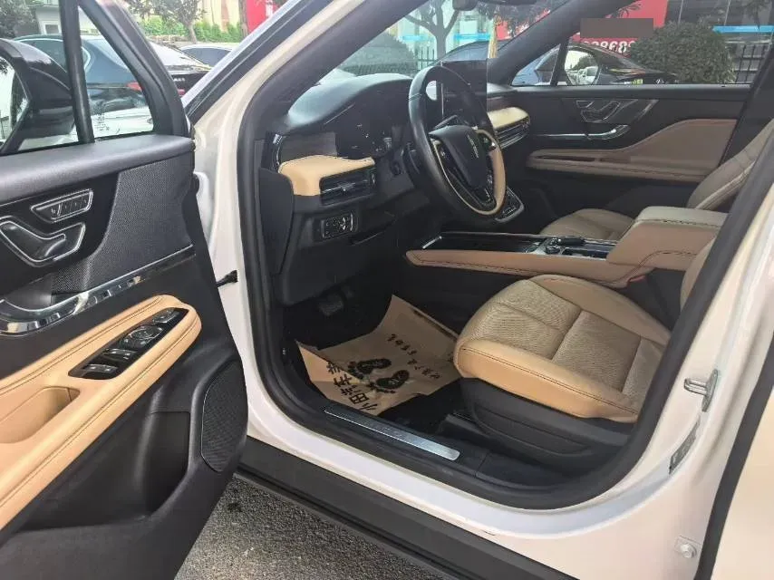 2021 Lincoln Corsair 2.0T 245HP L4 8AT,autocango,china used car exporter,china ev exporter,chinese used car exporter,chinese used ev exporter