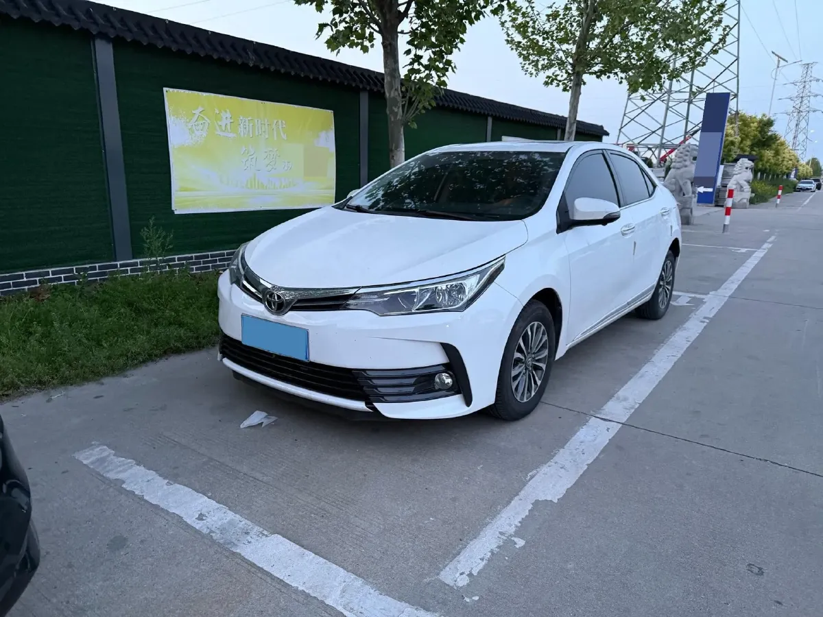 2017 Toyota Corolla 1.2T 116HP L4 CVT,autocango,china used car exporter,china ev exporter,chinese used car exporter,chinese used ev exporter