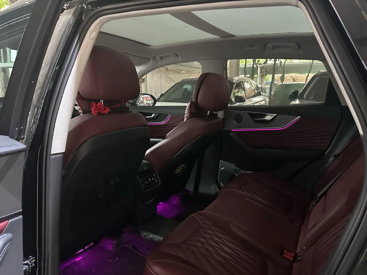 2023 HongQi HS5 2.0T 252HP L4 8AT,autocango,china used car exporter,china ev exporter,chinese used car exporter,chinese used ev exporter