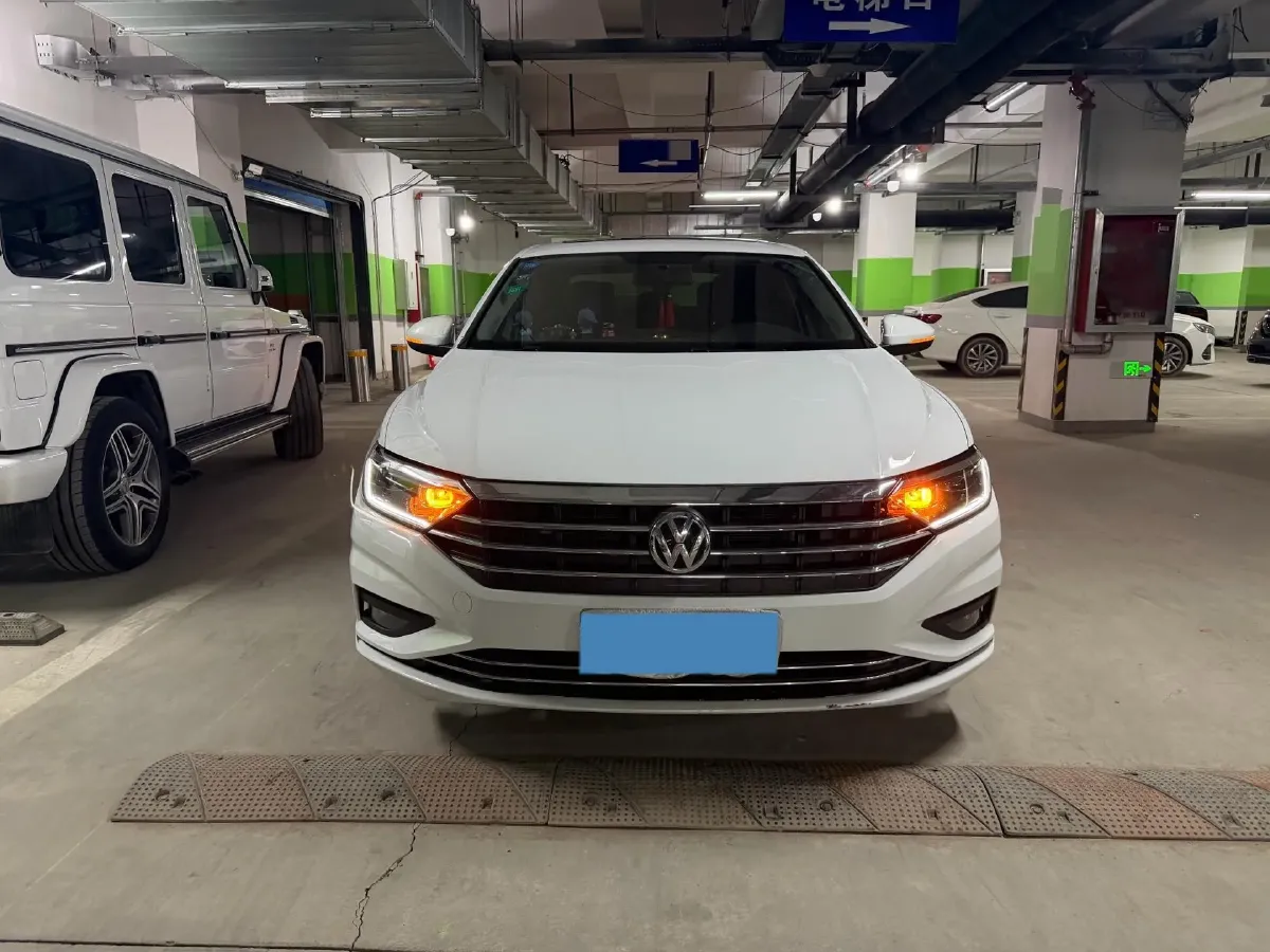 2019 MAXUS T70 2.0T 163HP L4 6AT,autocango,china used car exporter,china ev exporter,chinese used car exporter,chinese used ev exporter