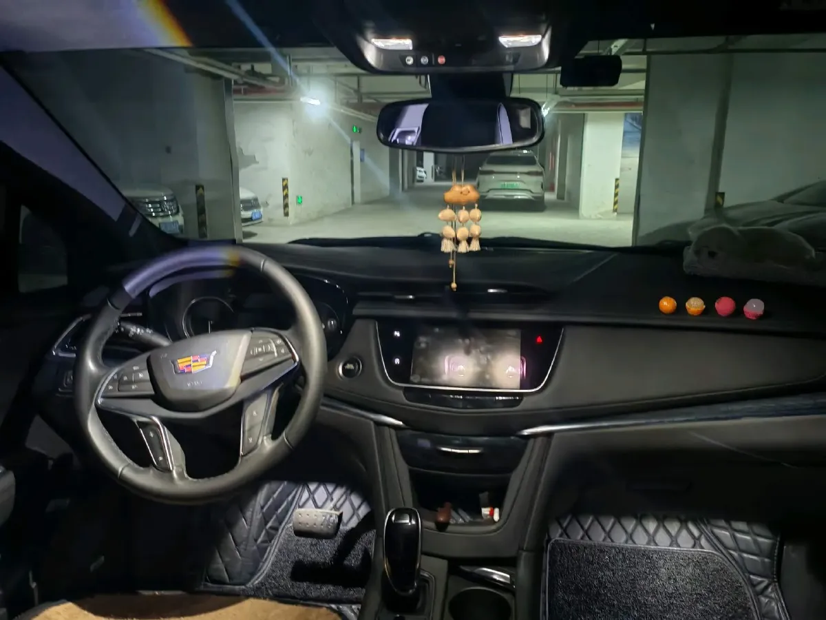 2023 Cadillac XT5 2.0T 237HP L4 9AT,autocango,china used car exporter,china ev exporter,chinese used car exporter,chinese used ev exporter