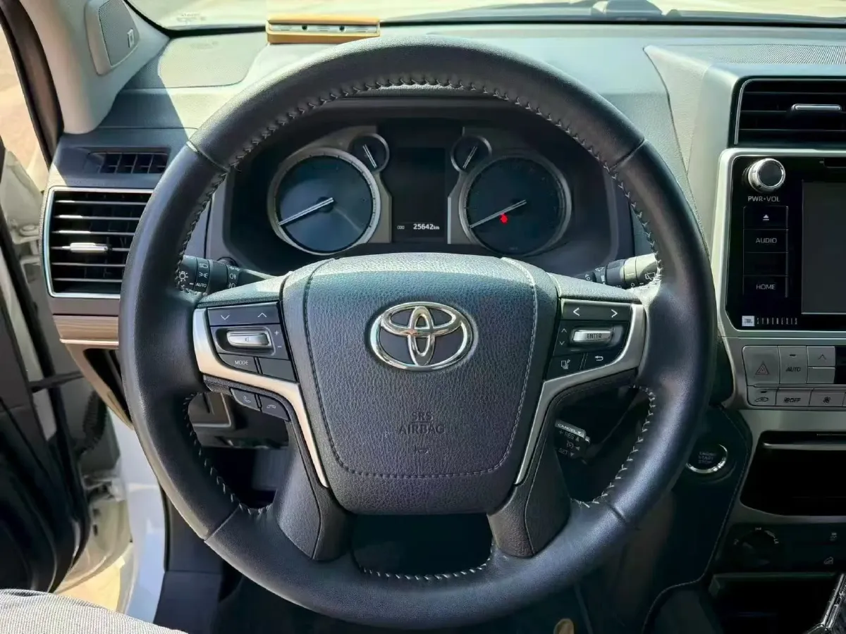 2018 Mercedes-Benz E Class 2.0T 184HP L4 9AT,autocango,china used car exporter,china ev exporter,chinese used car exporter,chinese used ev exporter