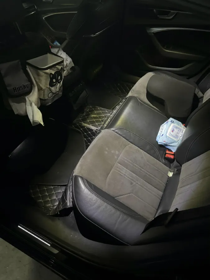 2020 Audi A6L 2.0T 224HP L4 7DCT,autocango,china used car exporter,china ev exporter,chinese used car exporter,chinese used ev exporter