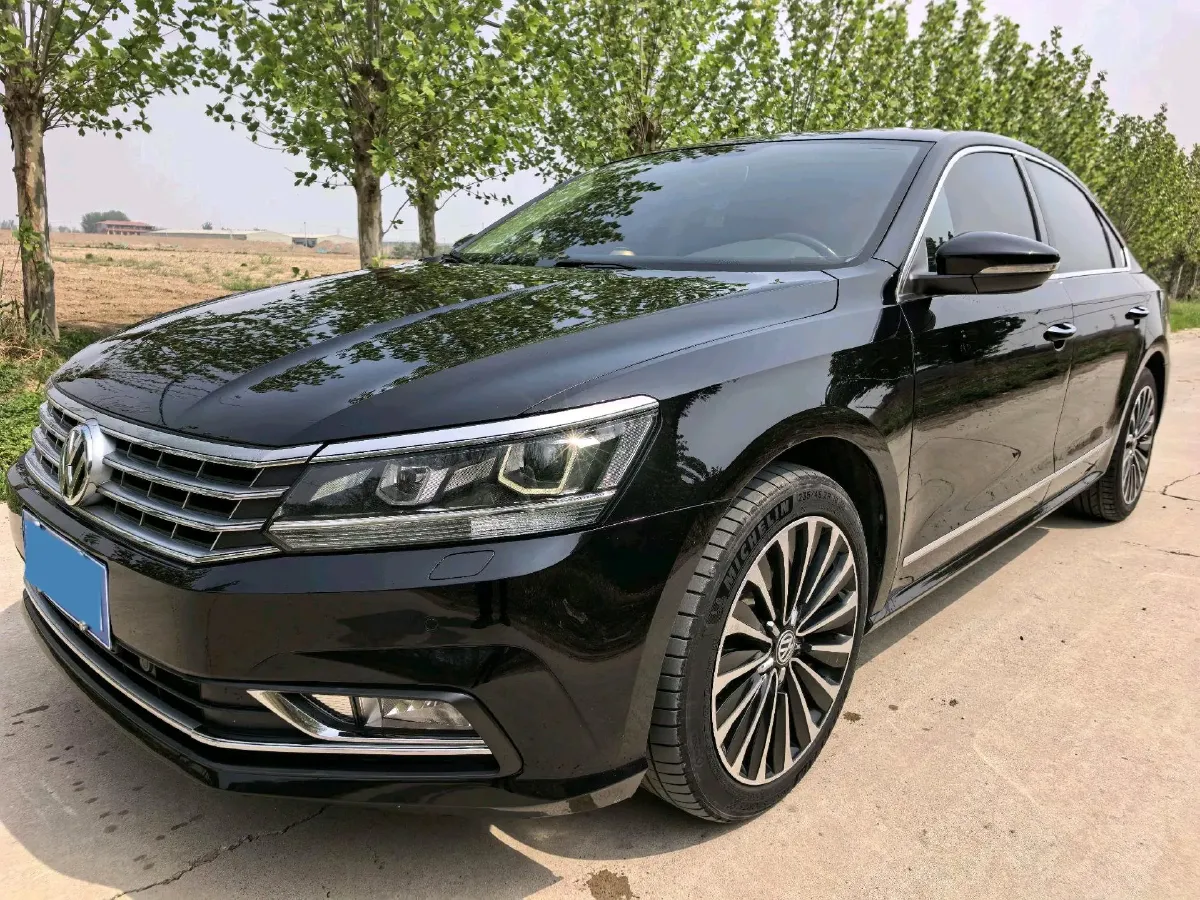 2017 Volkswagen Passat 1.8T 180HP L4 7DCT,autocango,china used car exporter,china ev exporter,chinese used car exporter,chinese used ev exporter