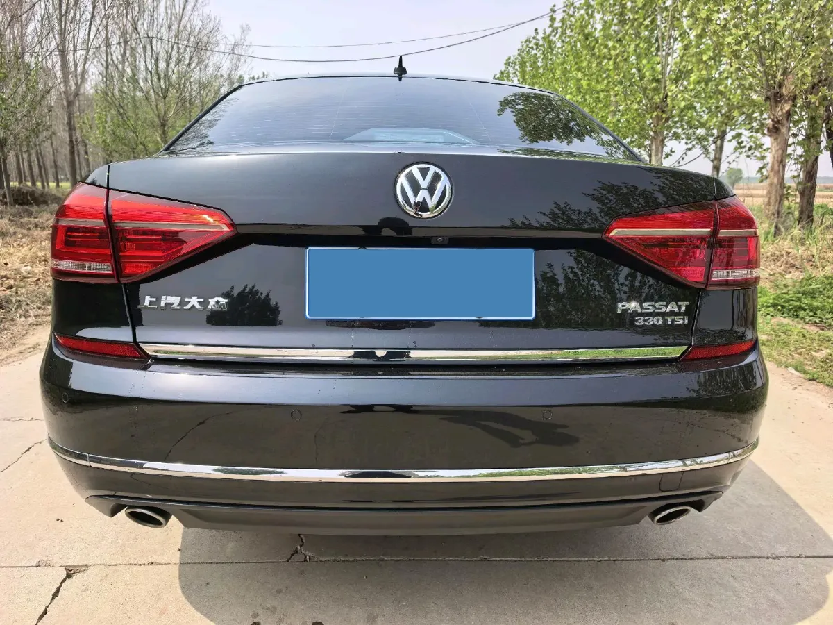 2017 Volkswagen Passat 1.8T 180HP L4 7DCT,autocango,china used car exporter,china ev exporter,chinese used car exporter,chinese used ev exporter