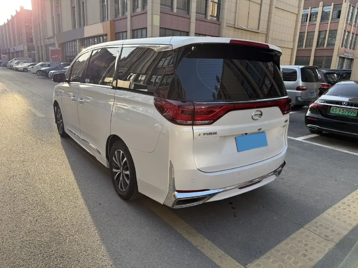 2021 GAC Trumpchi M8 2.0T 252HP L4 8AT,autocango,china used car exporter,china ev exporter,chinese used car exporter,chinese used ev exporter