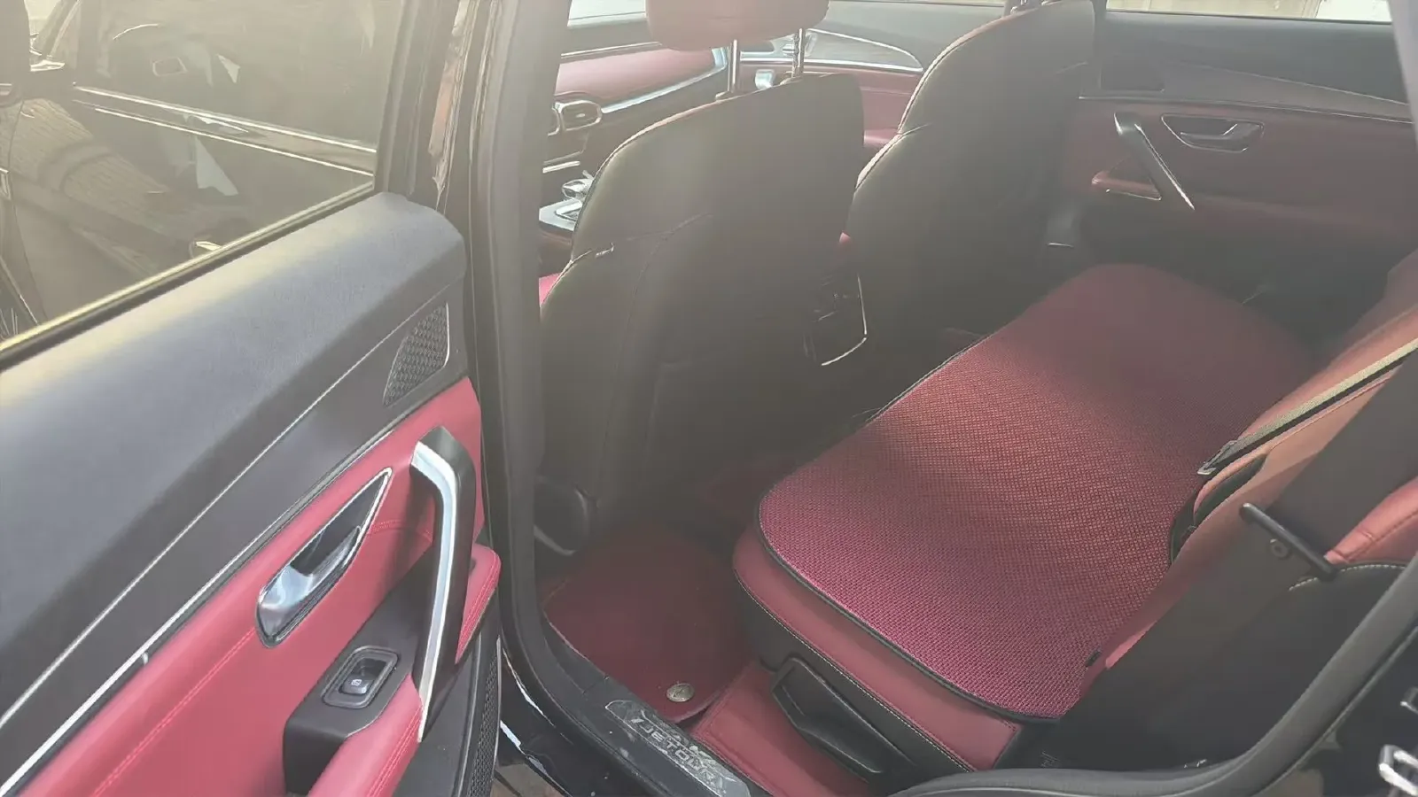 2024 Jetour X70 Plus 1.5T 156HP L4 6DCT,autocango,china used car exporter,china ev exporter,chinese used car exporter,chinese used ev exporter