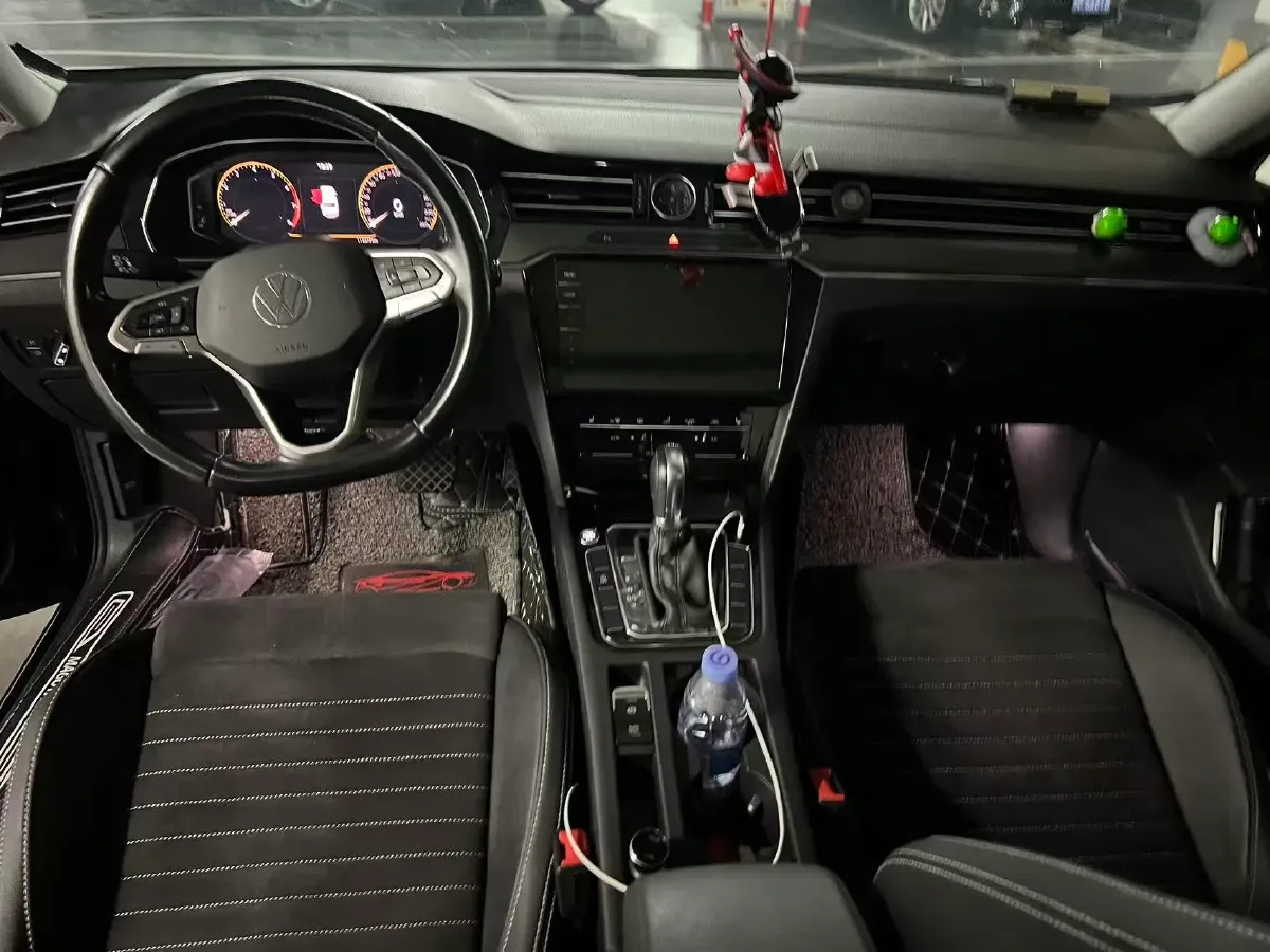 2020 Volkswagen Magotan 2.0T 186HP L4 7DCT,autocango,china used car exporter,china ev exporter,chinese used car exporter,chinese used ev exporter