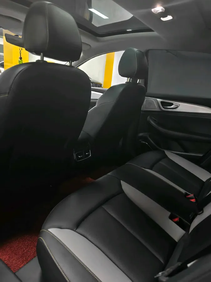 2020 Roewe i6 MAX 1.5T 173HP L4 7DCT,autocango,china used car exporter,china ev exporter,chinese used car exporter,chinese used ev exporter