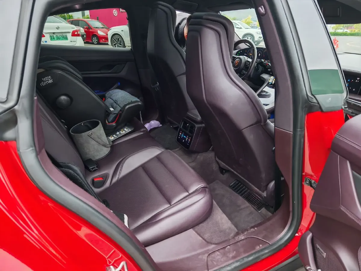 2020 Porsche Taycan 2AT BEV 79.2KWH,autocango,china used car exporter,china ev exporter,chinese used car exporter,chinese used ev exporter