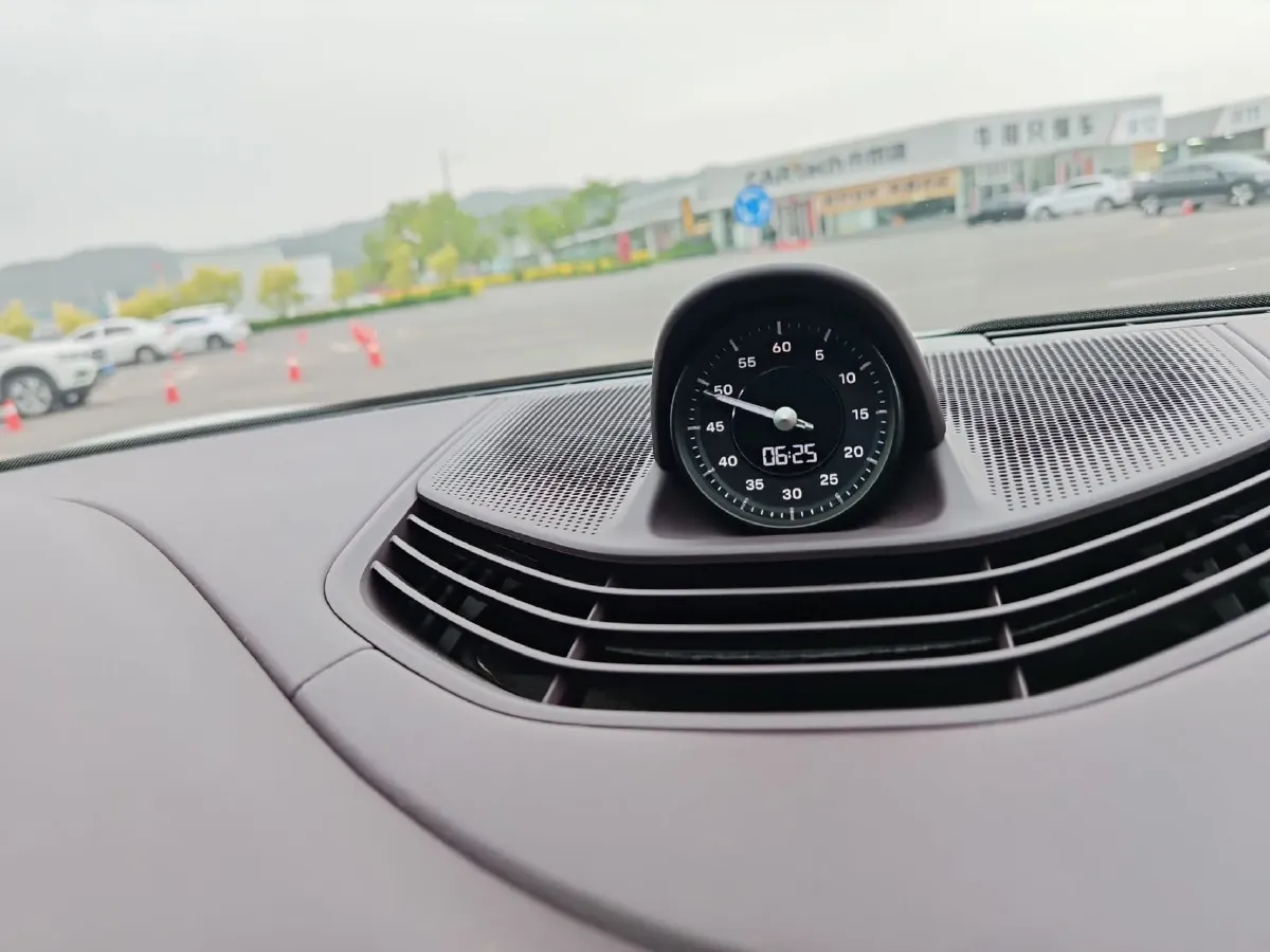 2020 Porsche Taycan 2AT BEV 79.2KWH,autocango,china used car exporter,china ev exporter,chinese used car exporter,chinese used ev exporter