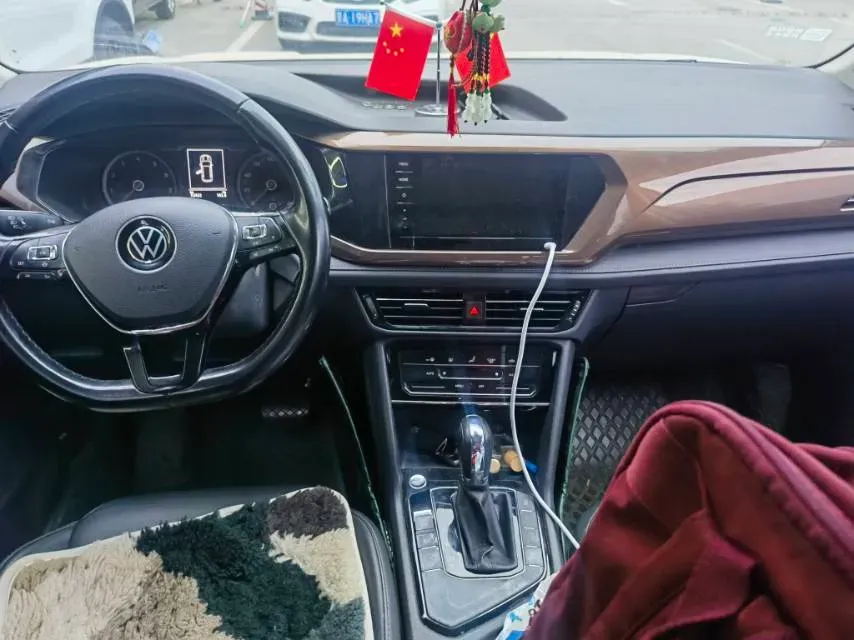 2021 Volkswagen Tharu 1.4T 150HP L4 7DCT,autocango,china used car exporter,china ev exporter,chinese used car exporter,chinese used ev exporter