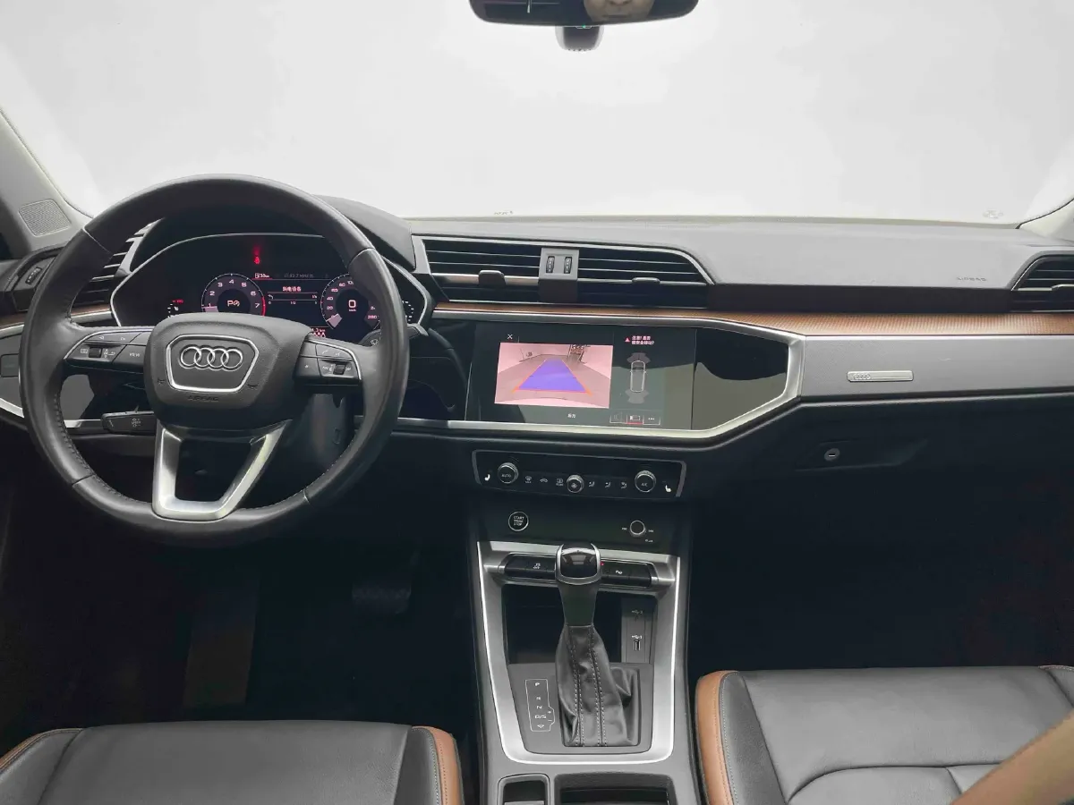 2022 Audi Q3 1.4T 150HP L4 7DCT,autocango,china used car exporter,china ev exporter,chinese used car exporter,chinese used ev exporter