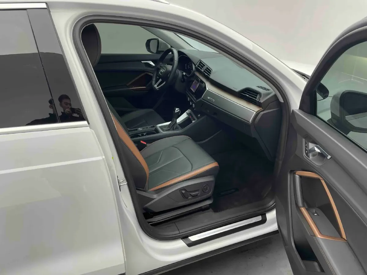 2022 Audi Q3 1.4T 150HP L4 7DCT,autocango,china used car exporter,china ev exporter,chinese used car exporter,chinese used ev exporter