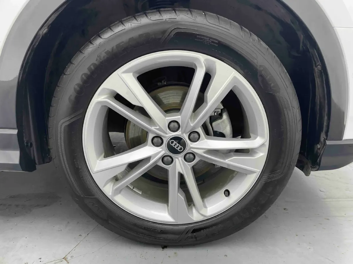 2022 Audi Q3 1.4T 150HP L4 7DCT,autocango,china used car exporter,china ev exporter,chinese used car exporter,chinese used ev exporter