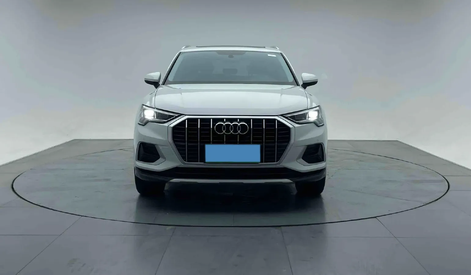 2022 Audi Q3 1.4T 150HP L4 7DCT,autocango,china used car exporter,china ev exporter,chinese used car exporter,chinese used ev exporter