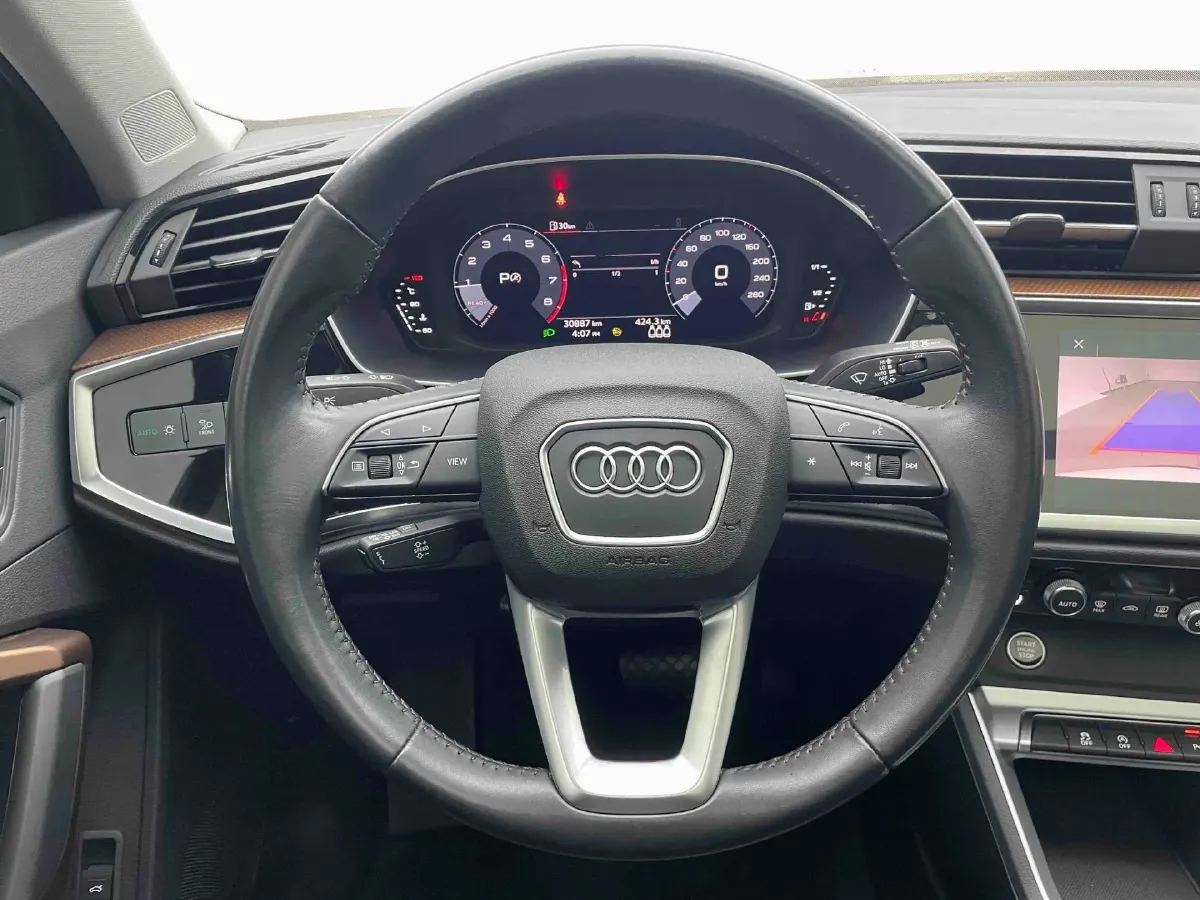 2022 Audi Q3 1.4T 150HP L4 7DCT,autocango,china used car exporter,china ev exporter,chinese used car exporter,chinese used ev exporter