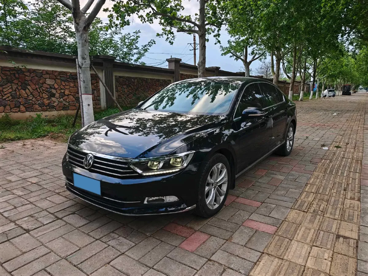 2018 Volkswagen Magotan 1.8T 180HP L4 7DCT,autocango,china used car exporter,china ev exporter,chinese used car exporter,chinese used ev exporter