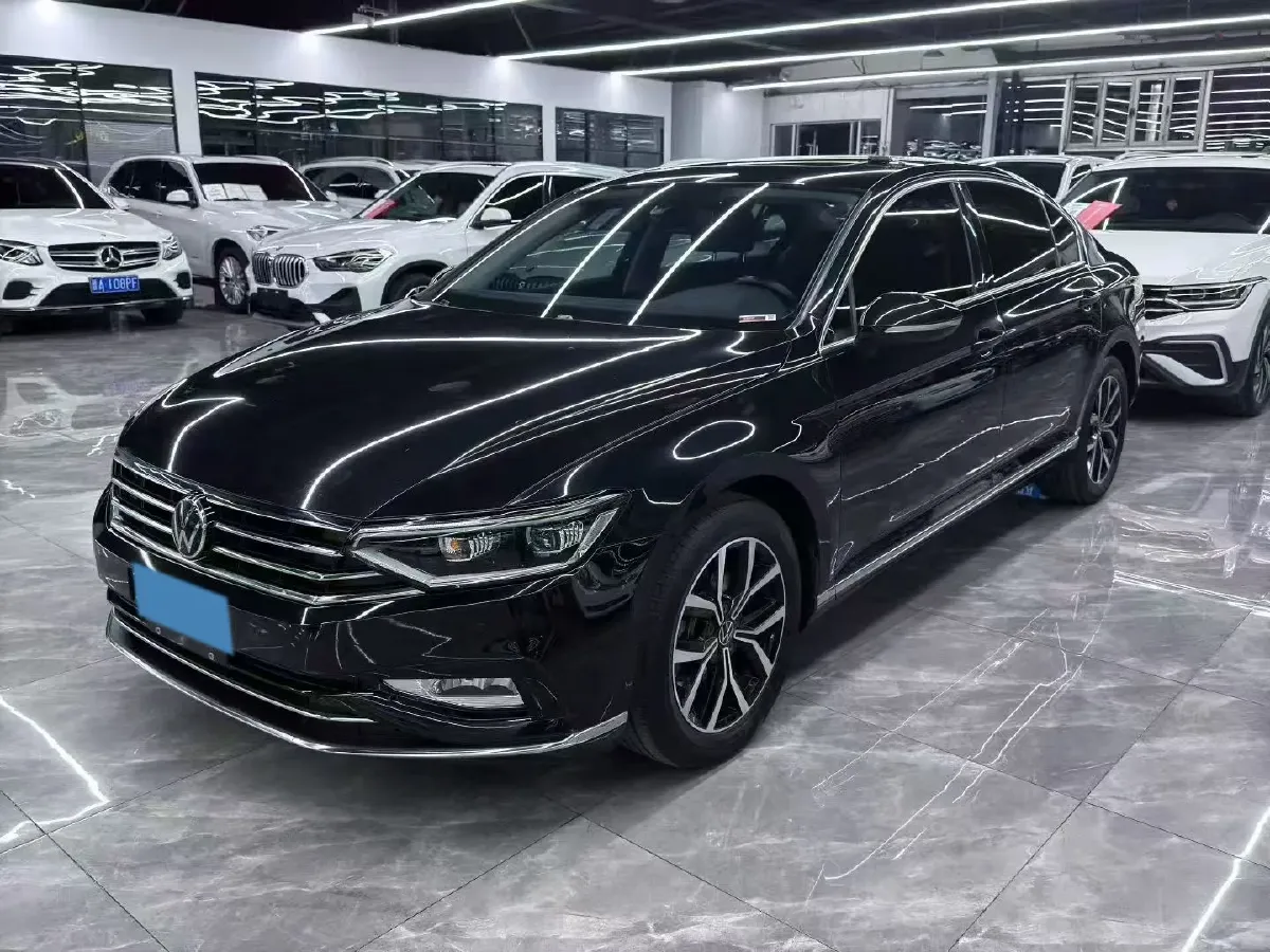 2020 Volkswagen Magotan 2.0T 186HP L4 7DCT,autocango,china used car exporter,china ev exporter,chinese used car exporter,chinese used ev exporter
