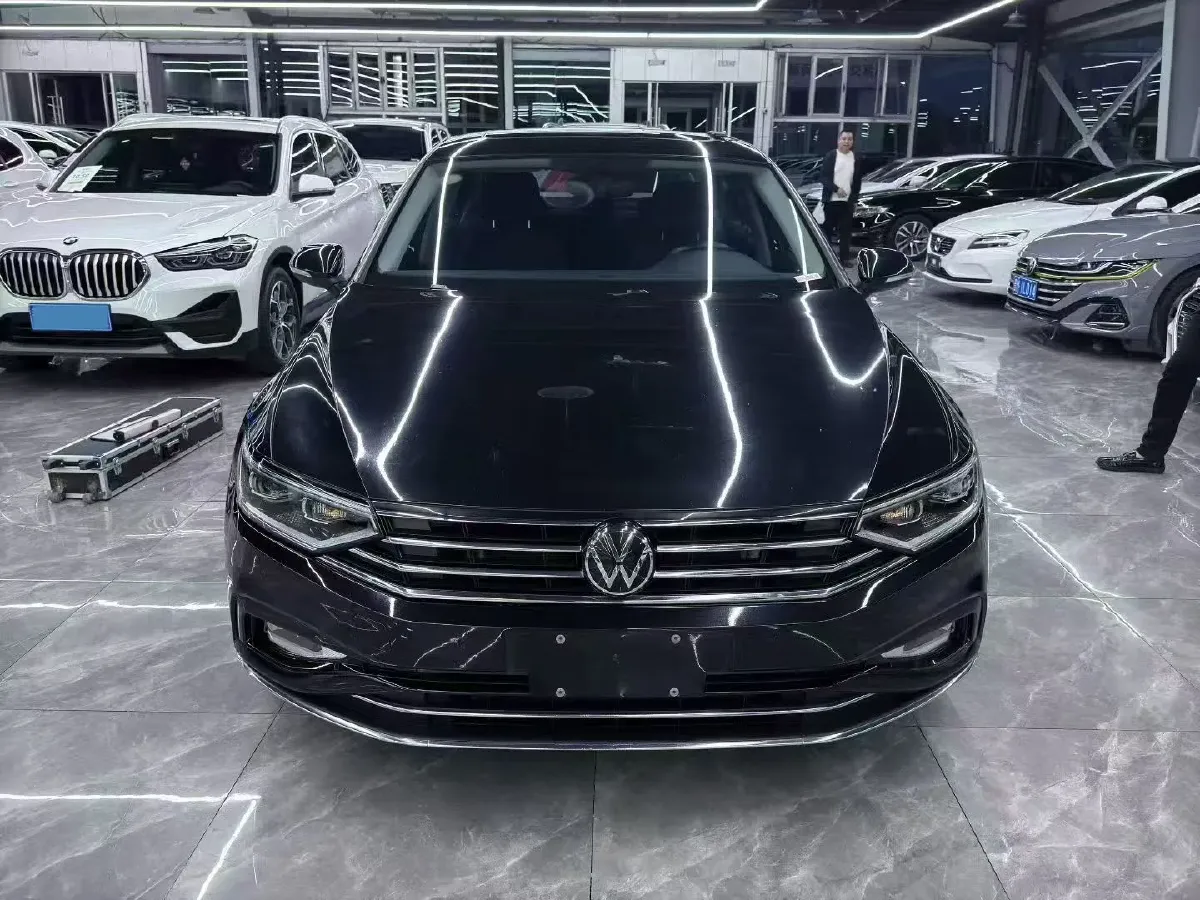 2020 Volkswagen Magotan 2.0T 186HP L4 7DCT,autocango,china used car exporter,china ev exporter,chinese used car exporter,chinese used ev exporter