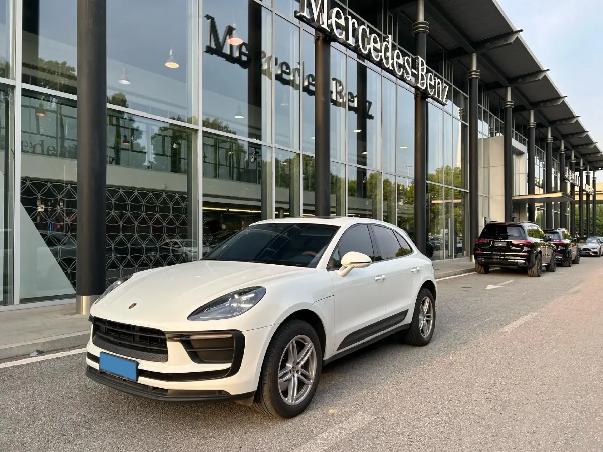 2023 Porsche Macan 2.0T 265HP L4 7DCT,autocango,china used car exporter,china ev exporter,chinese used car exporter,chinese used ev exporter