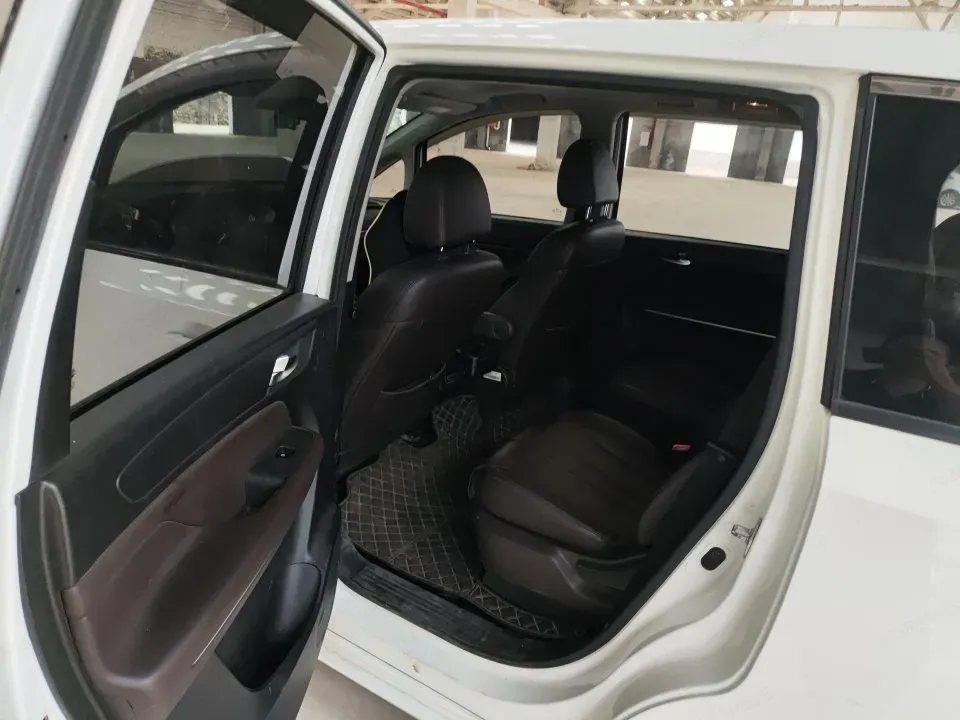 2021 GAC Trumpchi M6 1.5T 169HP L4 7DCT,autocango,china used car exporter,china ev exporter,chinese used car exporter,chinese used ev exporter