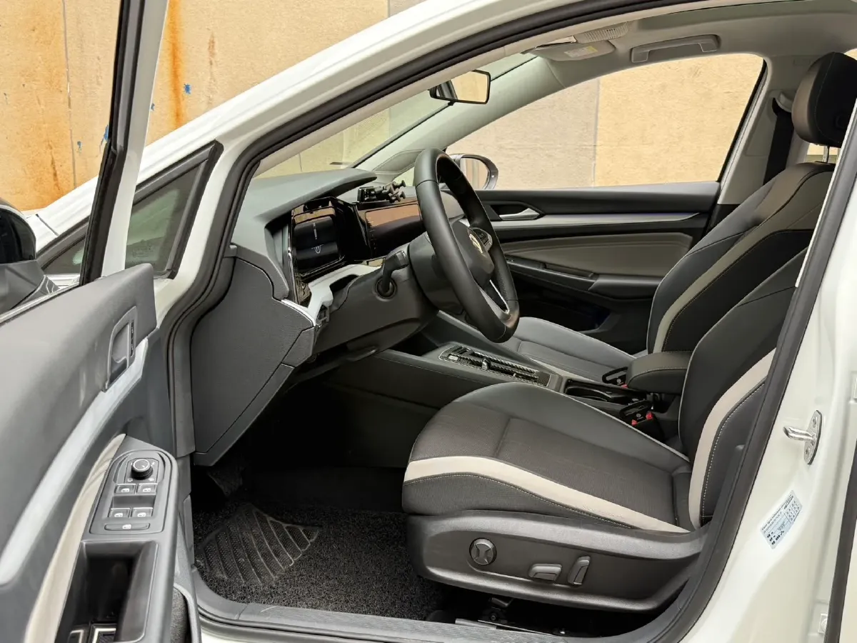 2021 Volkswagen Golf 1.4T 150HP L4 7DCT,autocango,china used car exporter,china ev exporter,chinese used car exporter,chinese used ev exporter