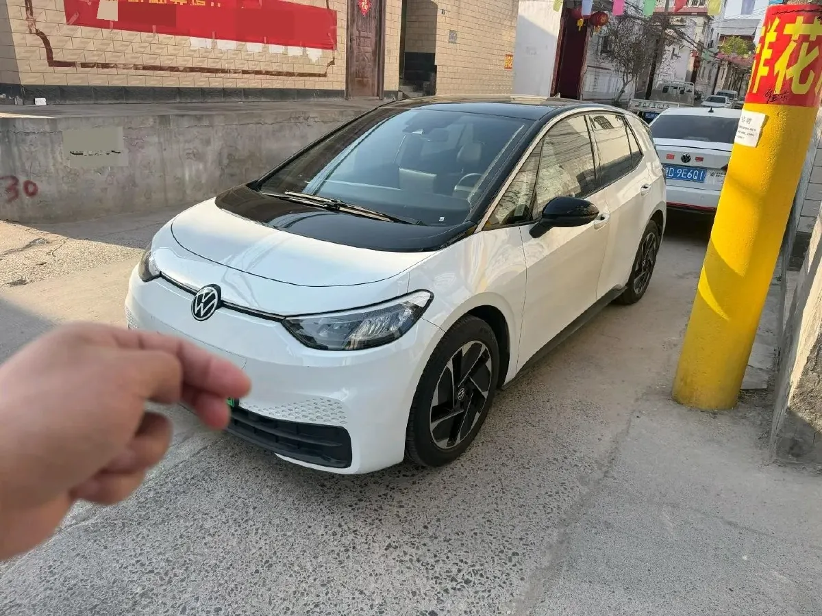 2025 Volkswagen ID.3 BEV 52.8KWH,autocango,china used car exporter,china ev exporter,chinese used car exporter,chinese used ev exporter