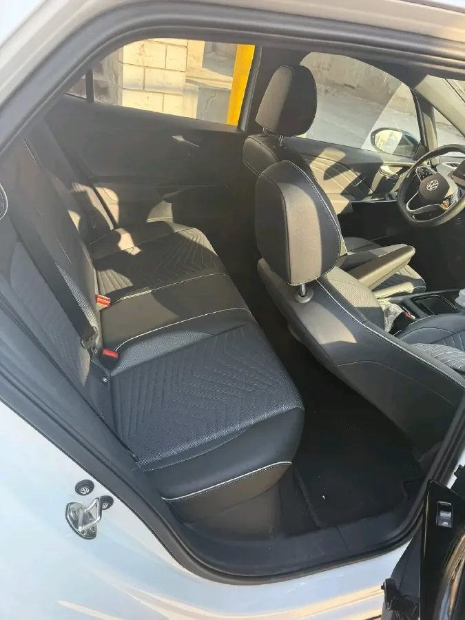 2025 Volkswagen ID.3 BEV 52.8KWH,autocango,china used car exporter,china ev exporter,chinese used car exporter,chinese used ev exporter