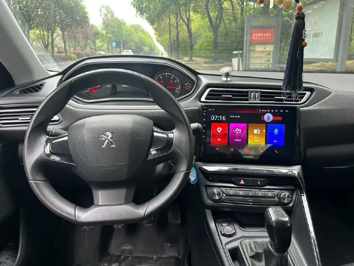 2016 Peugeot 308 1.2T 136HP L3 5MT,autocango,china used car exporter,china ev exporter,chinese used car exporter,chinese used ev exporter